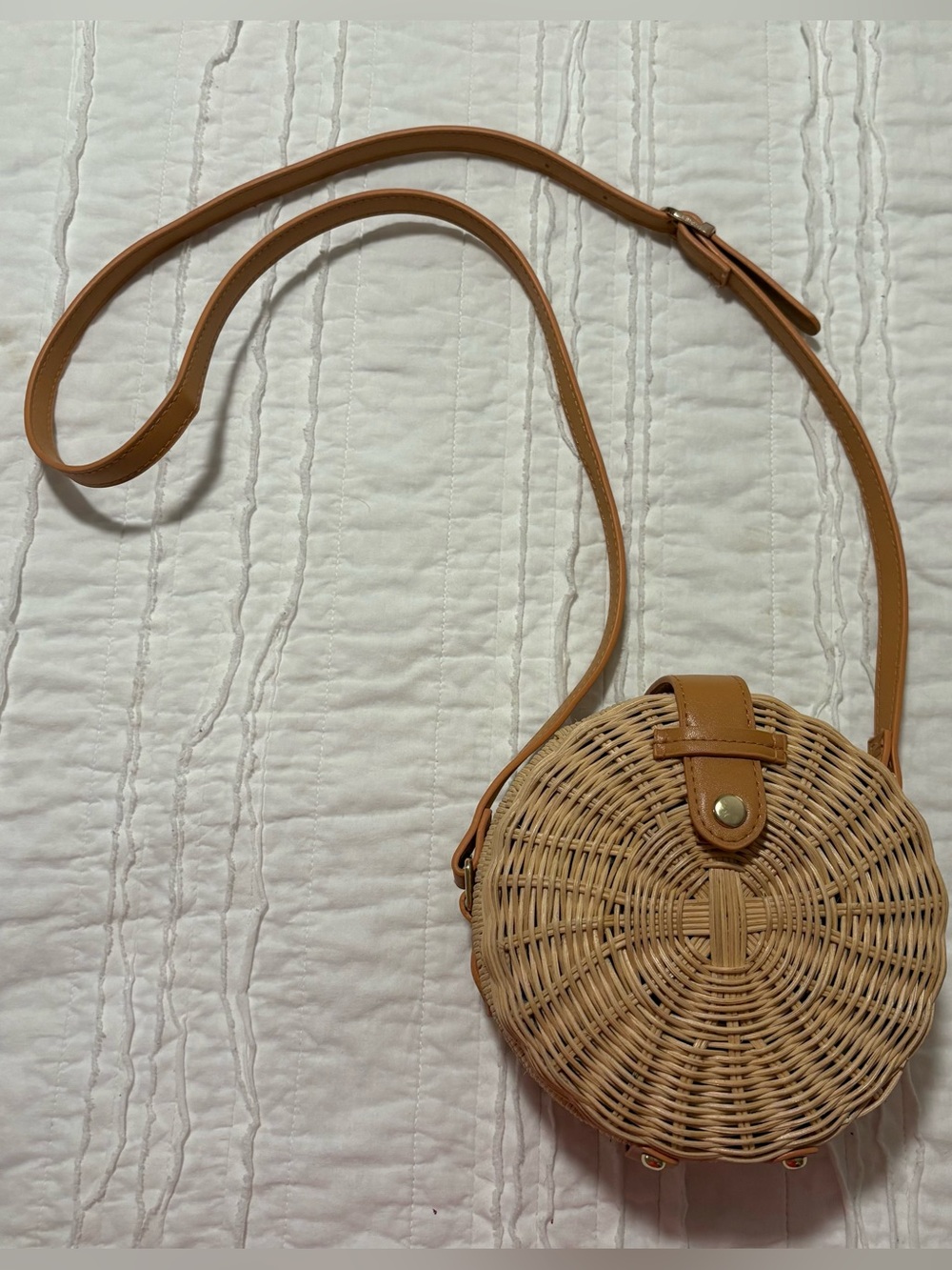 Summer woven straw wood circle crossbody purse